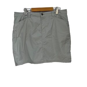 Windriver skirt with pockets size 12
